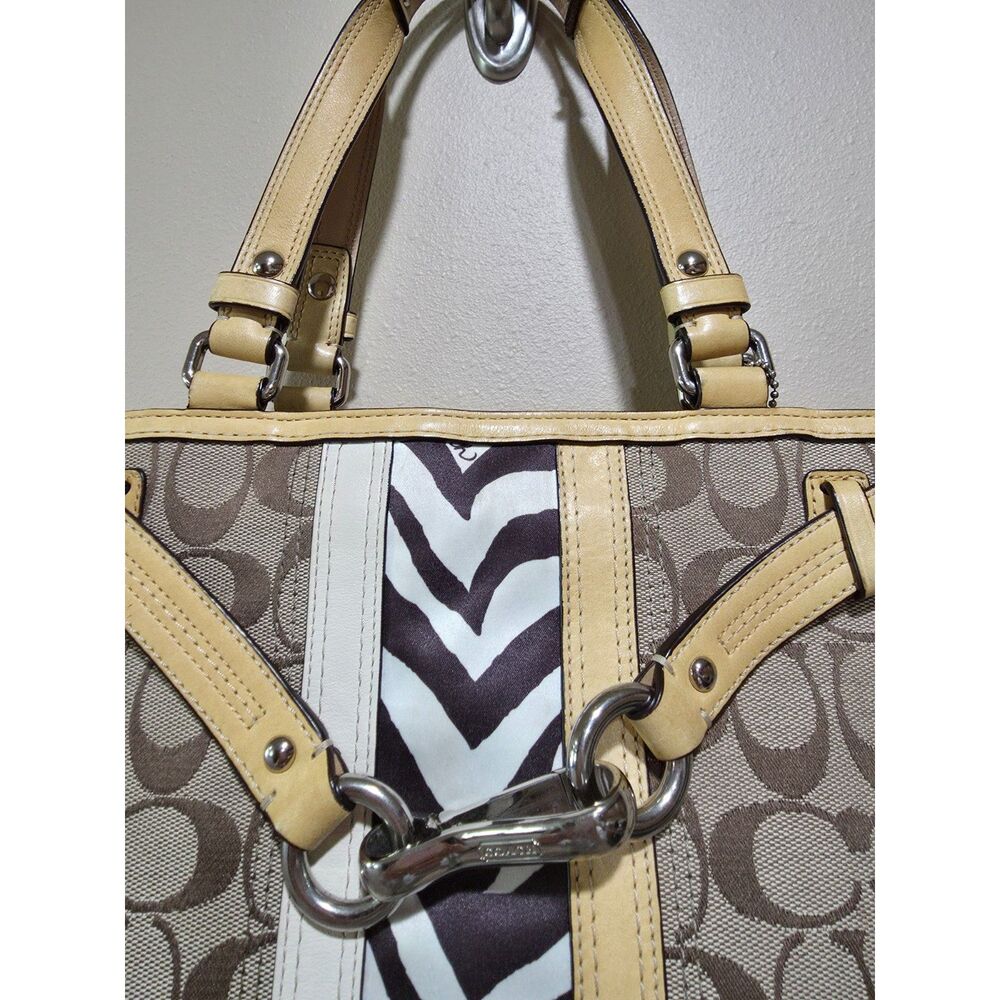 Coach Vintage Soho Zebra Stripe Signature Jacquard Tote Shoulder Bag Beige Brown - Picture 4 of 8